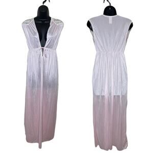 Vtg Women's Baby Pink Nylon Nightgown Lace Trim Deep V Bow 60s 70s Babydoll Sz S